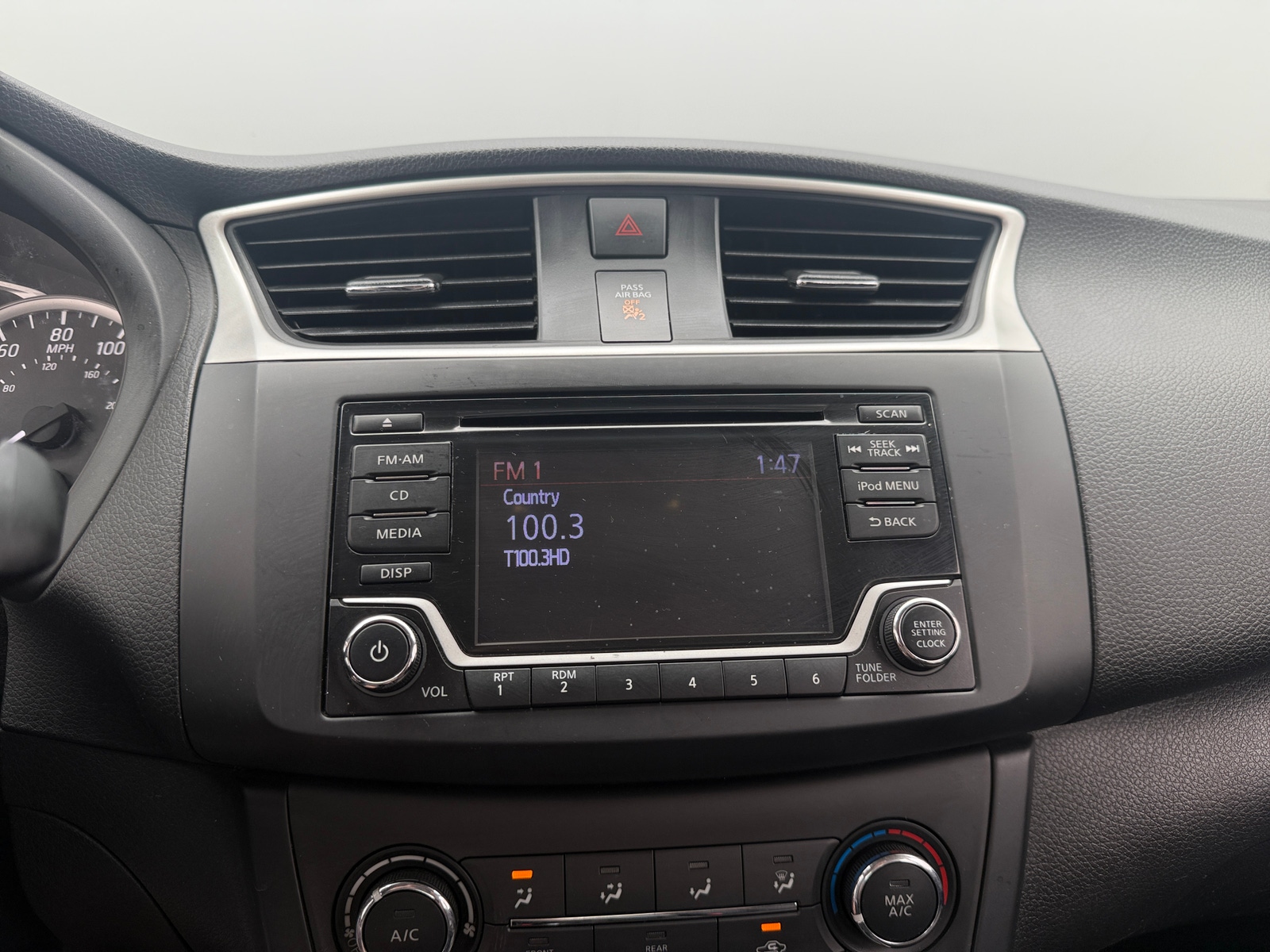 Thumbnail: 2018 Nissan Sentra - 4
