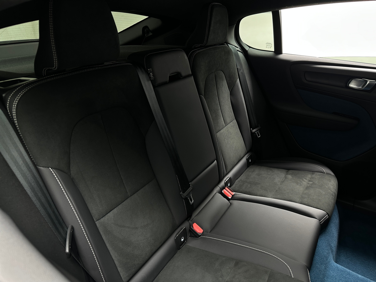 Thumbnail: 2023 Volvo C40 - 5