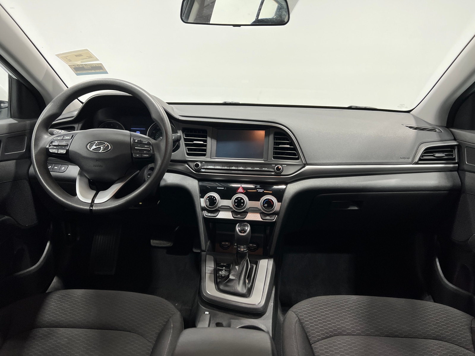 Thumbnail: 2019 Hyundai Elantra - 3