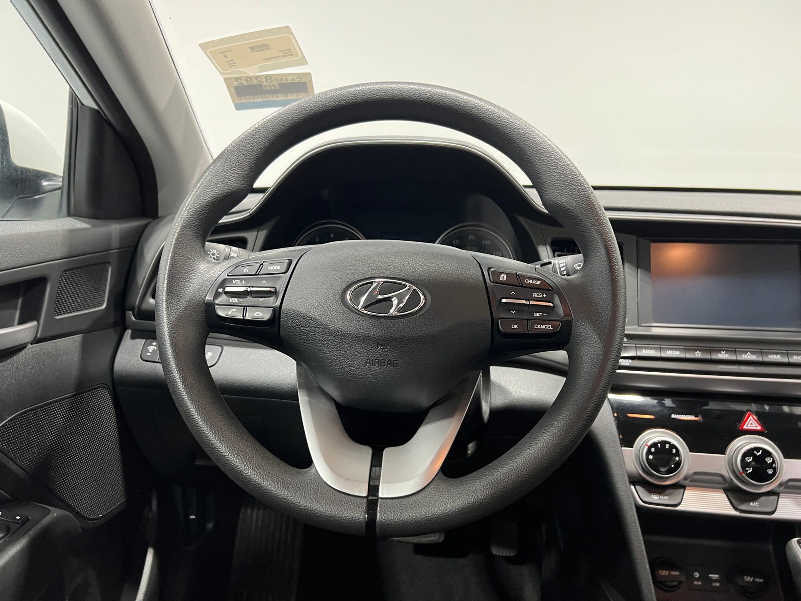 Thumbnail: 2019 Hyundai Elantra - 5