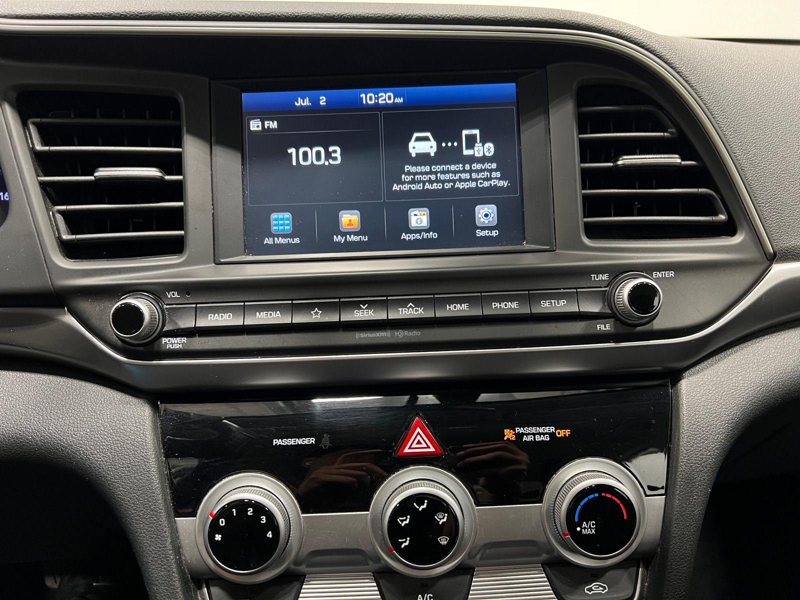 Thumbnail: 2019 Hyundai Elantra - 4