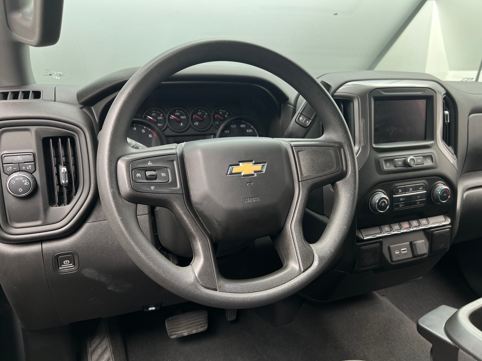 Thumbnail: 2022 Chevrolet Silverado 1500 - 5