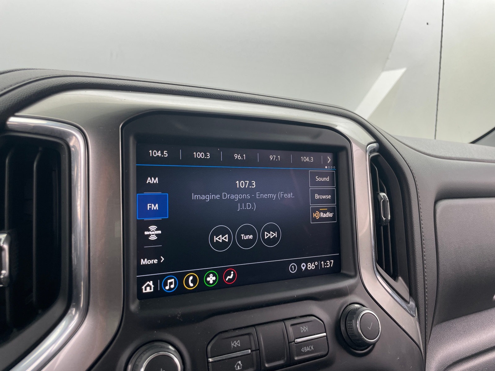 Thumbnail: 2020 Chevrolet Silverado 1500 - 4