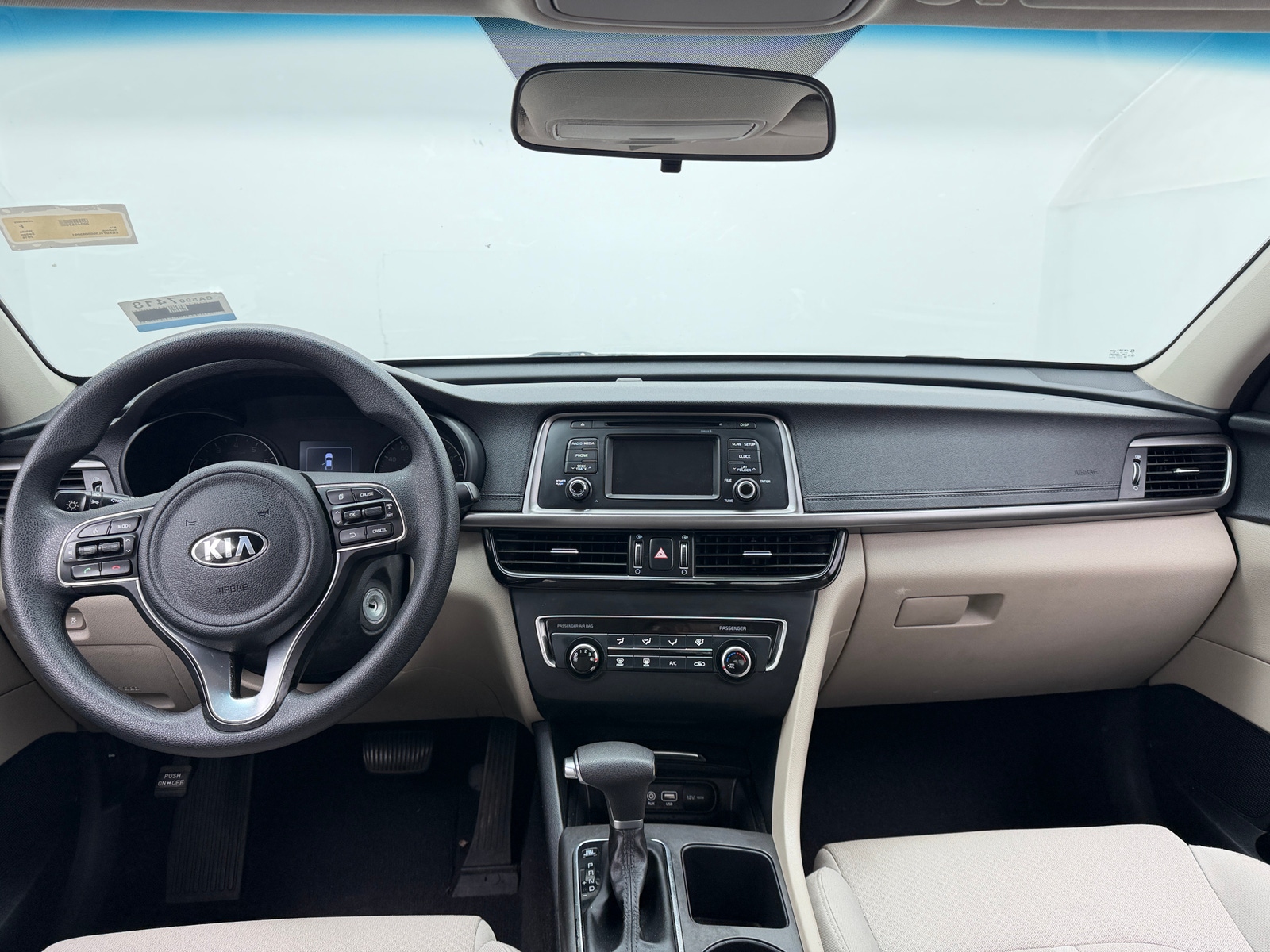 Thumbnail: 2016 Kia Optima - 3