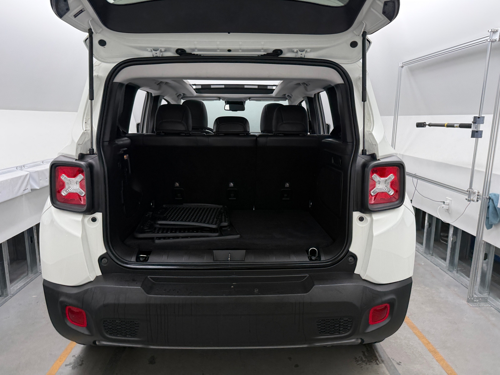 Thumbnail: 2023 Jeep Renegade - 6
