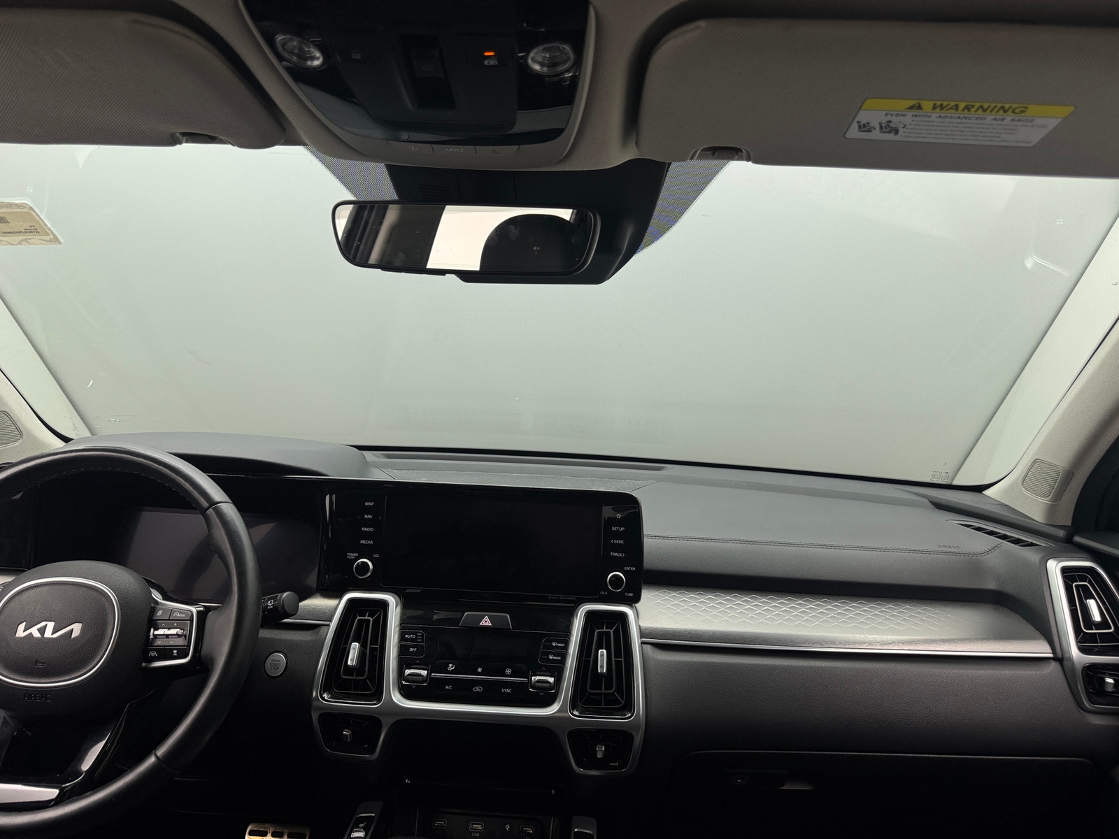 Thumbnail: 2022 Kia Sorento - 3