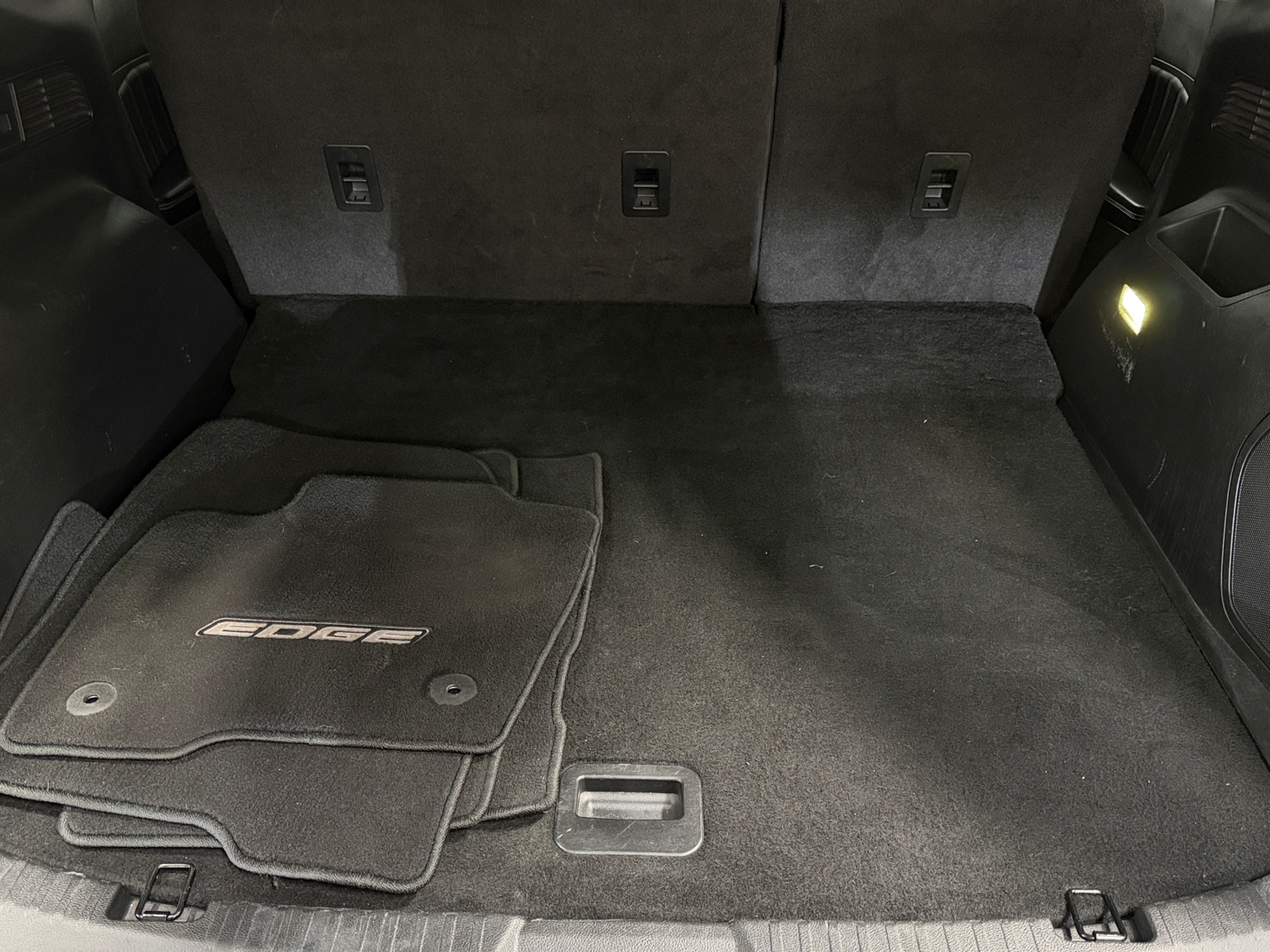 Thumbnail: 2015 Ford Edge - 6