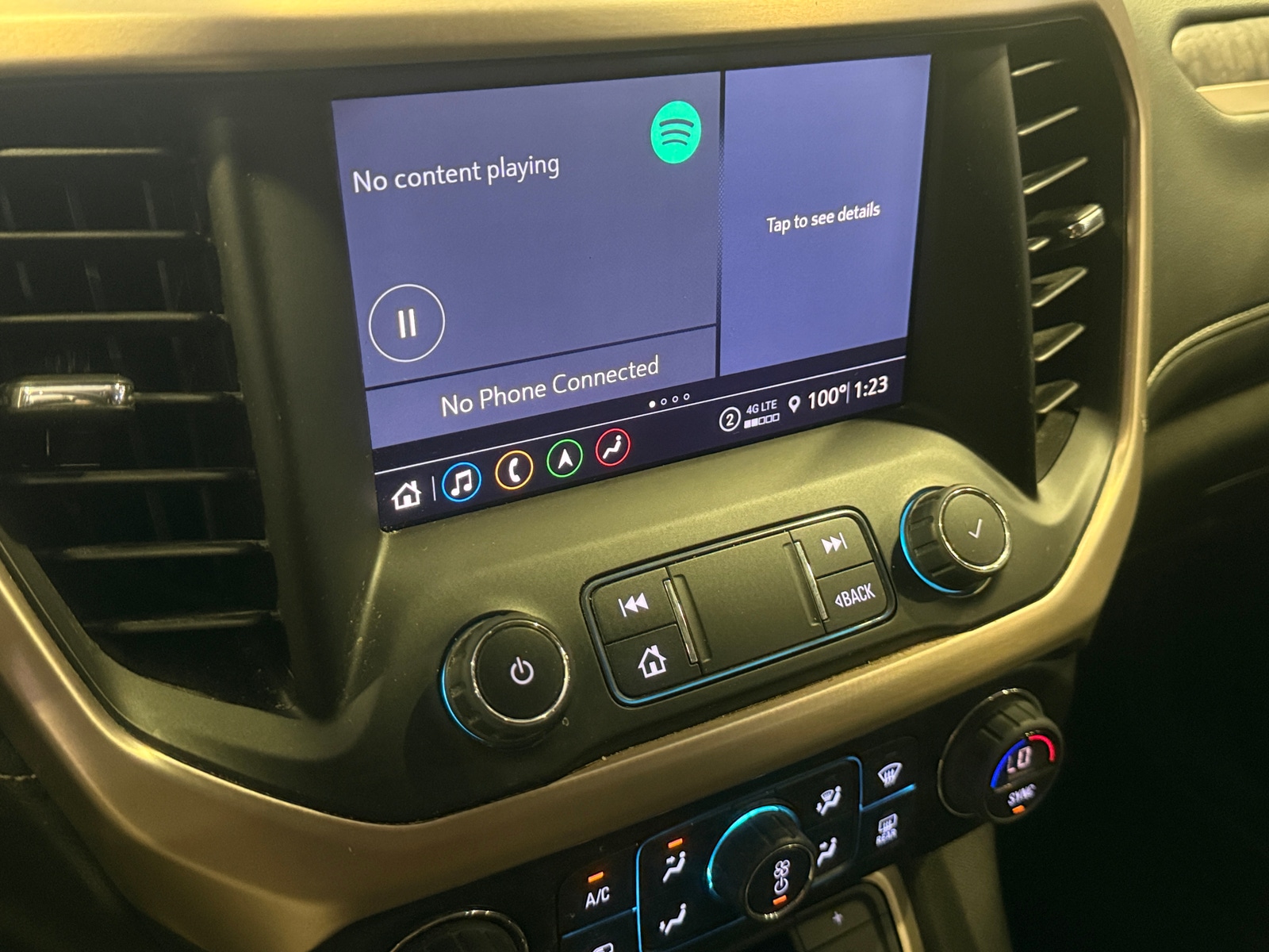Thumbnail: 2023 GMC Acadia - 3