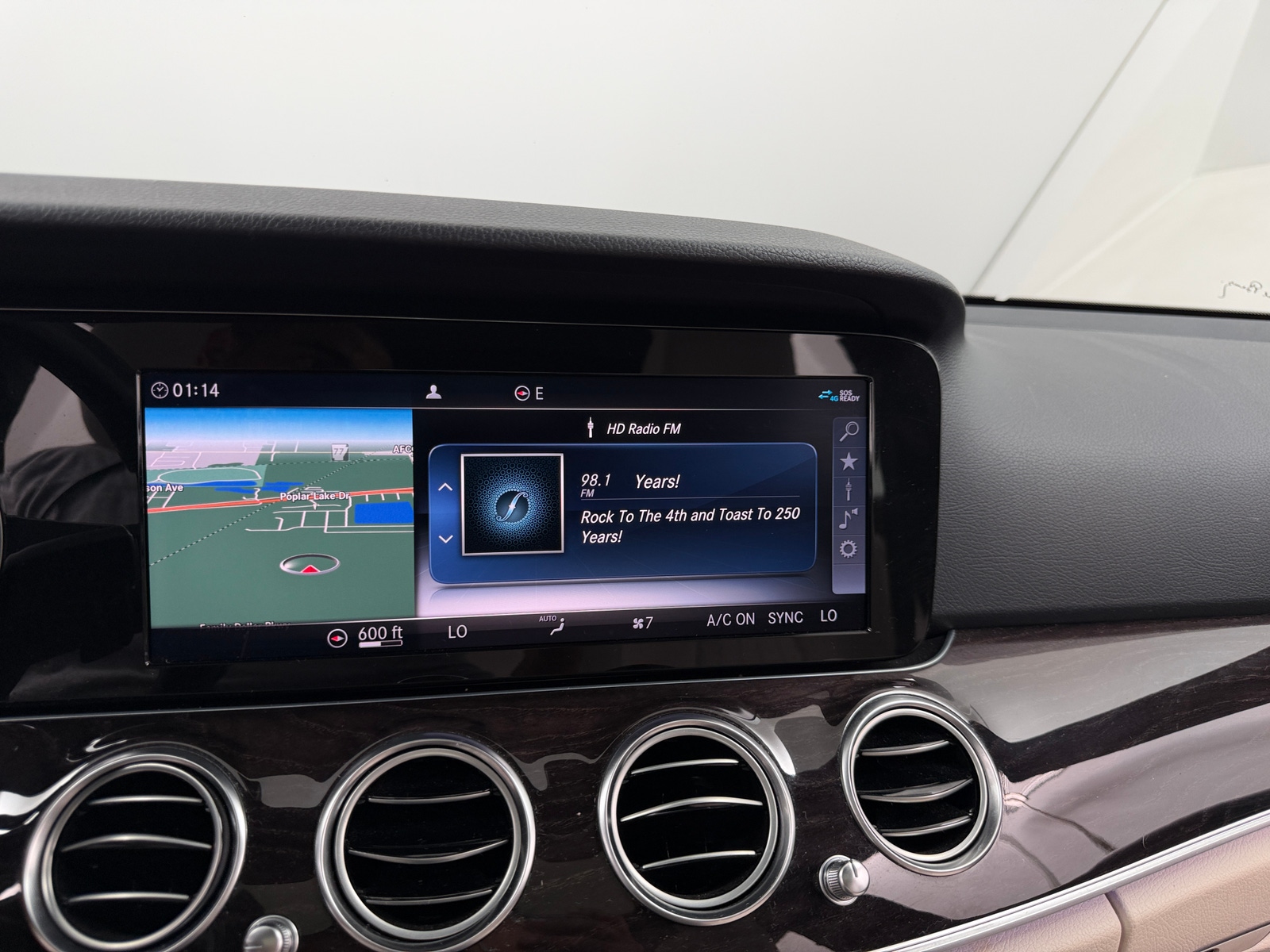Thumbnail: 2019 Mercedes-Benz E-Class - 3
