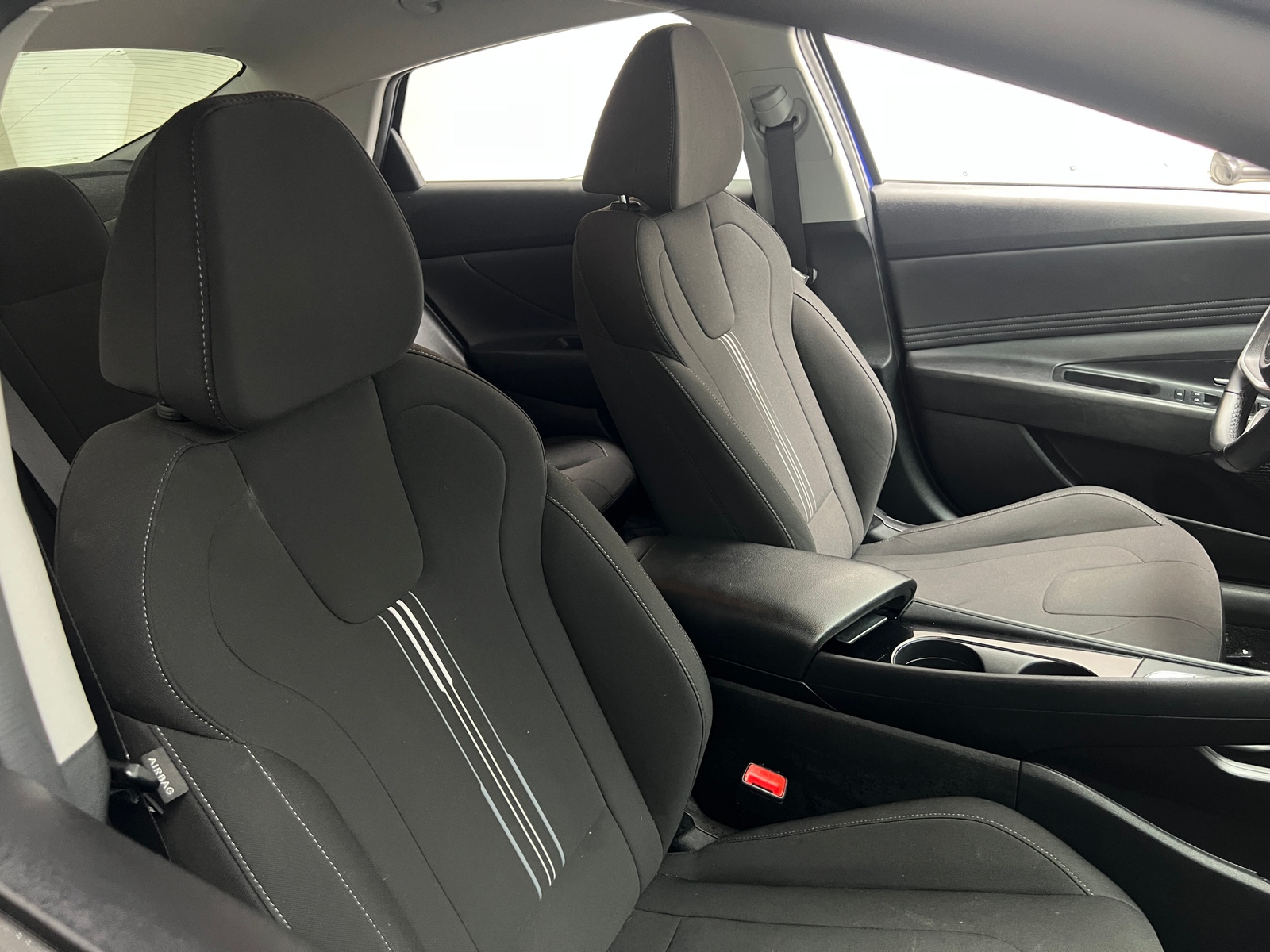 Thumbnail: 2023 Hyundai Elantra - 2