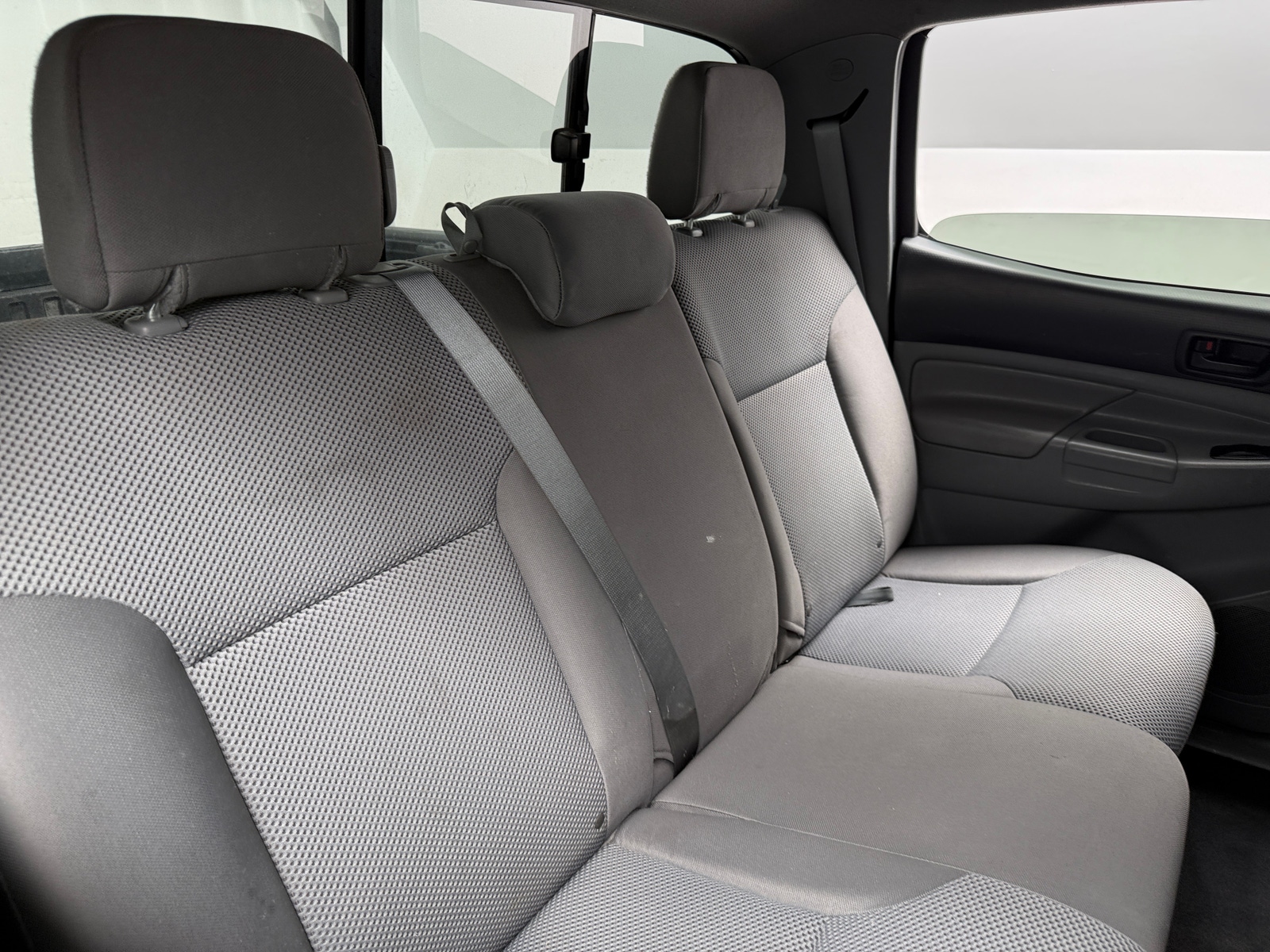 Thumbnail: 2015 Toyota Tacoma - 6
