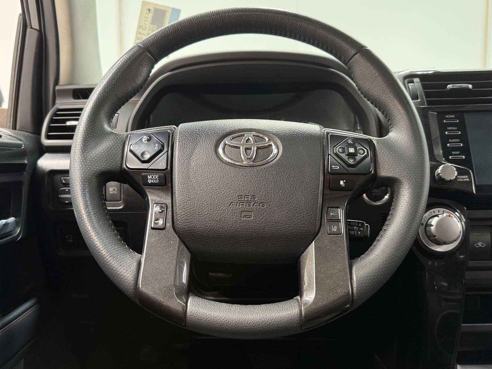 Thumbnail: 2022 Toyota 4Runner - 4