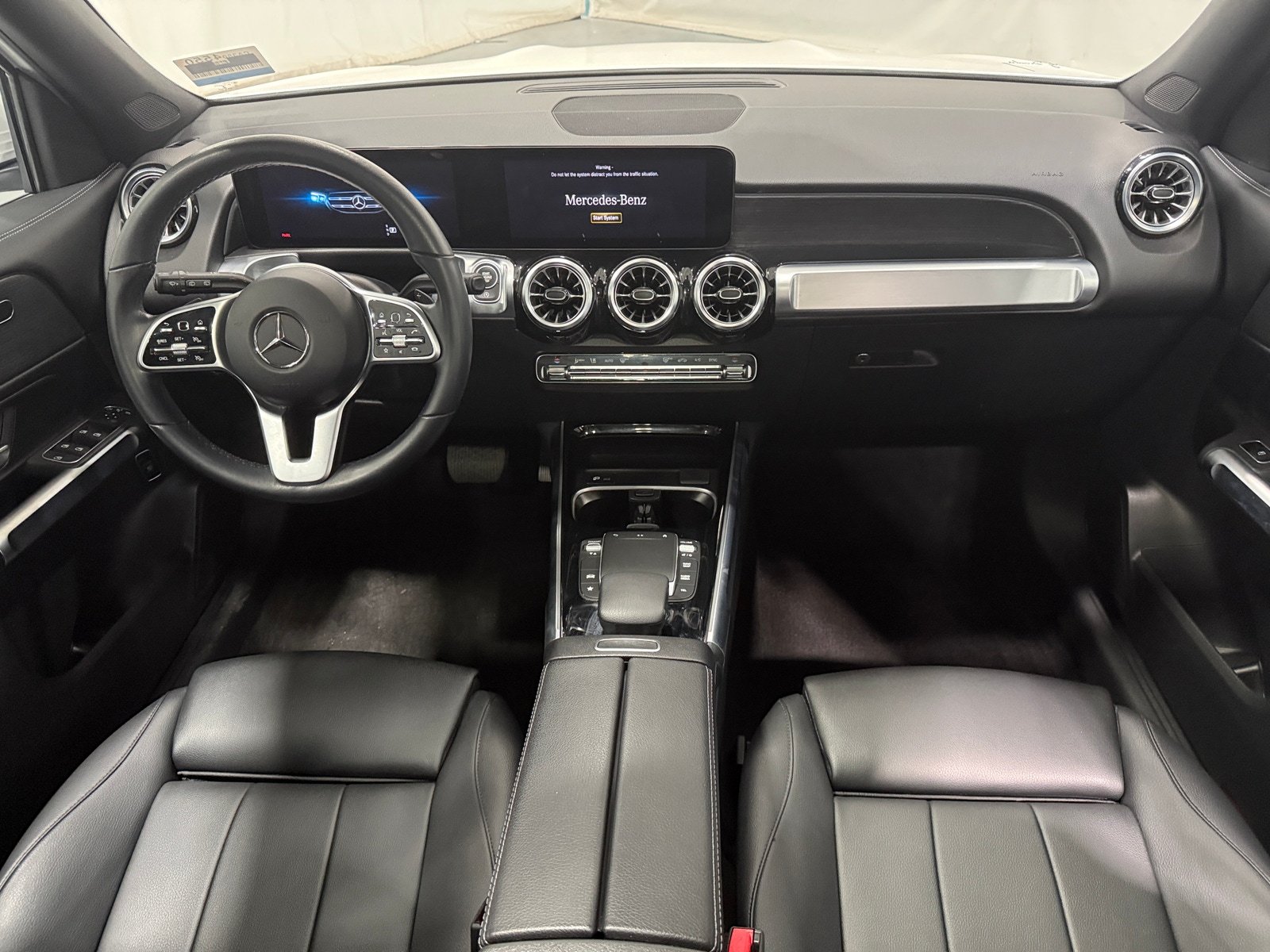 Thumbnail: 2023 Mercedes-Benz GLB - 2