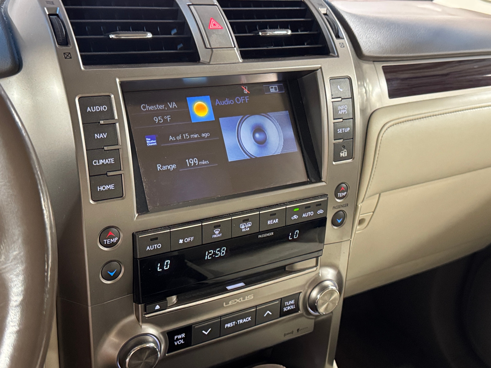 Thumbnail: 2018 Lexus GX - 3