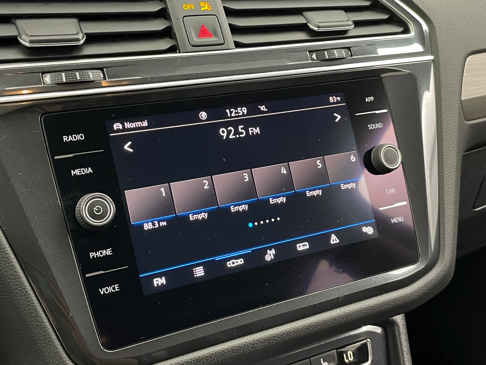 Thumbnail: 2021 Volkswagen Tiguan - 3