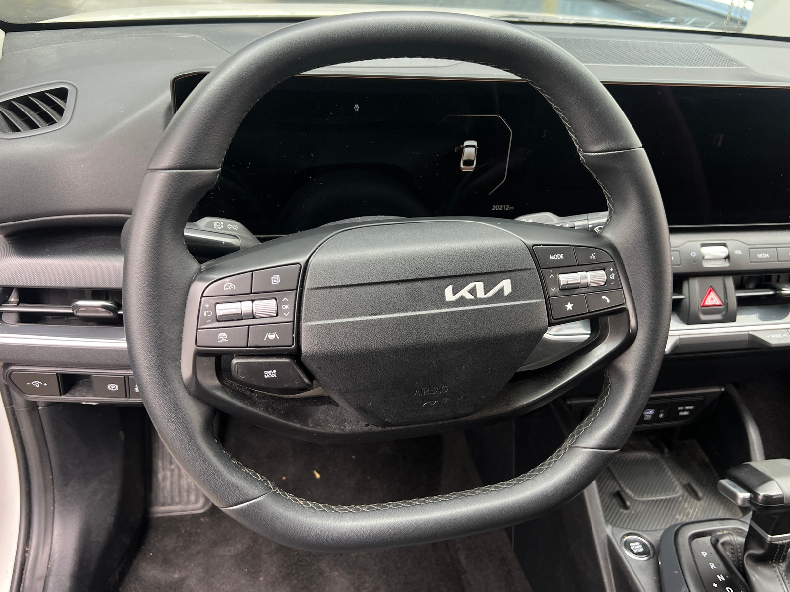 Thumbnail: 2025 Kia K4 - 5