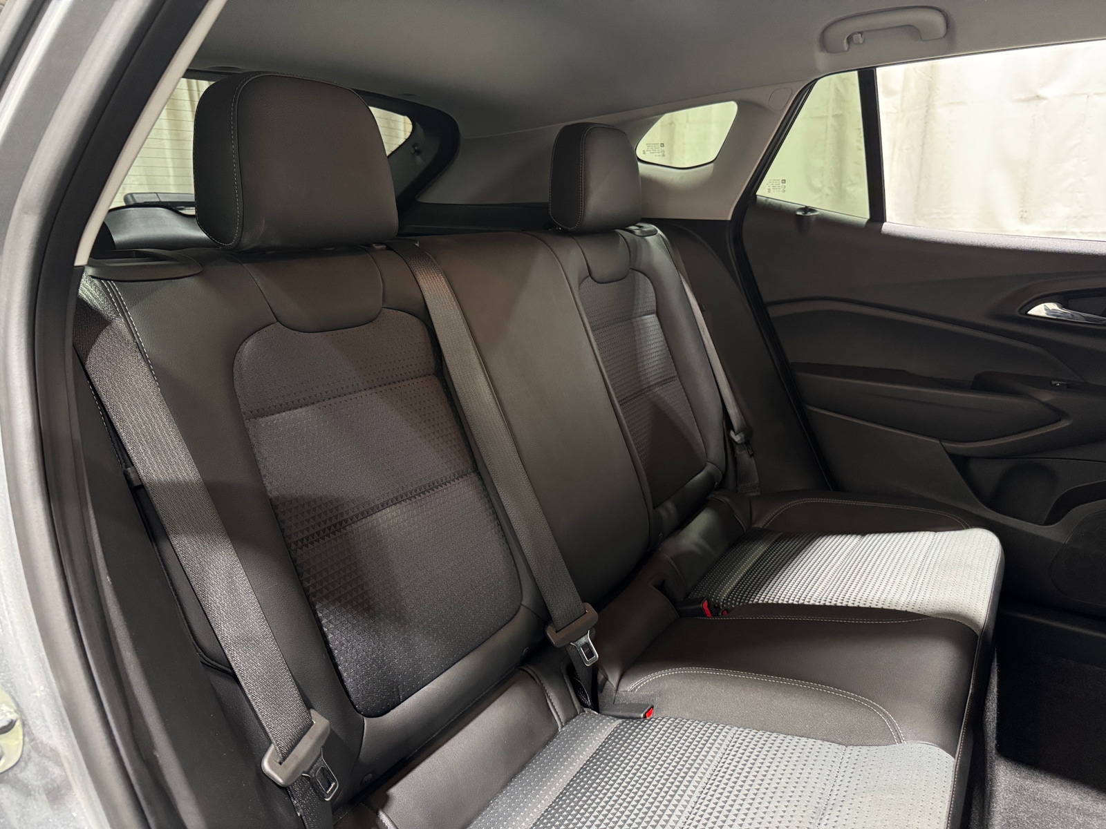 Thumbnail: 2025 Chevrolet Trax - 6