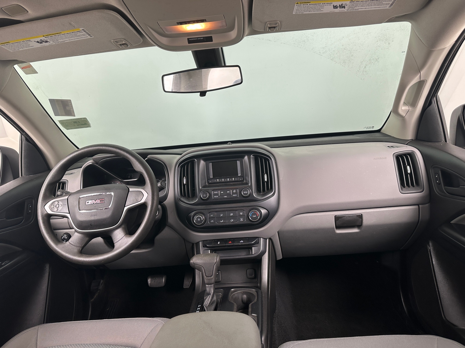 Thumbnail: 2016 GMC Canyon - 3