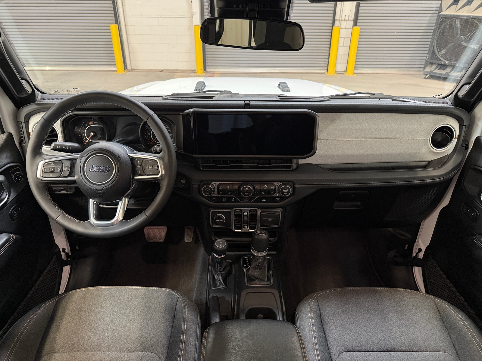 Thumbnail: 2025 Jeep Wrangler - 3