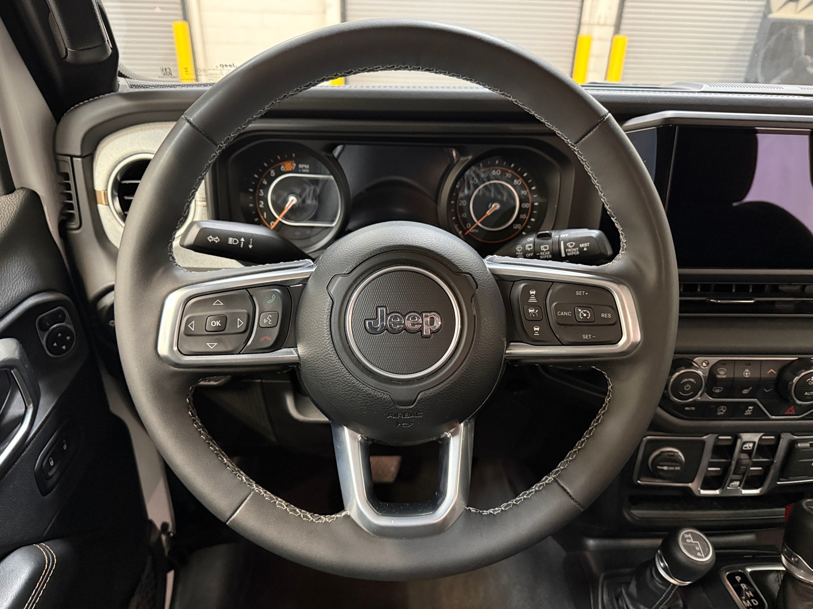 Thumbnail: 2025 Jeep Wrangler - 5