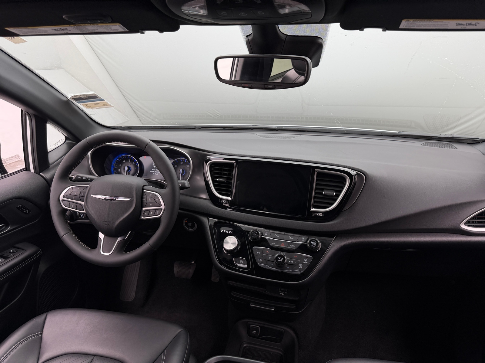Thumbnail: 2026 Chrysler Pacifica - 2