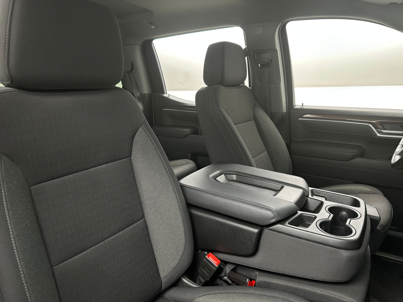 Thumbnail: 2025 Chevrolet Silverado 1500 - 2