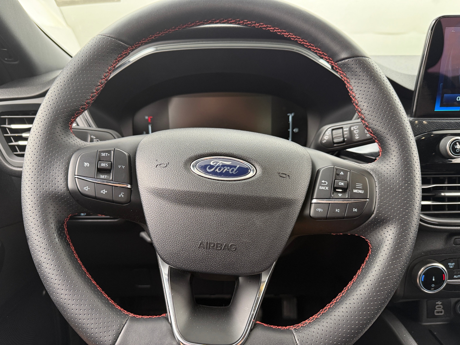 Thumbnail: 2025 Ford Escape - 4