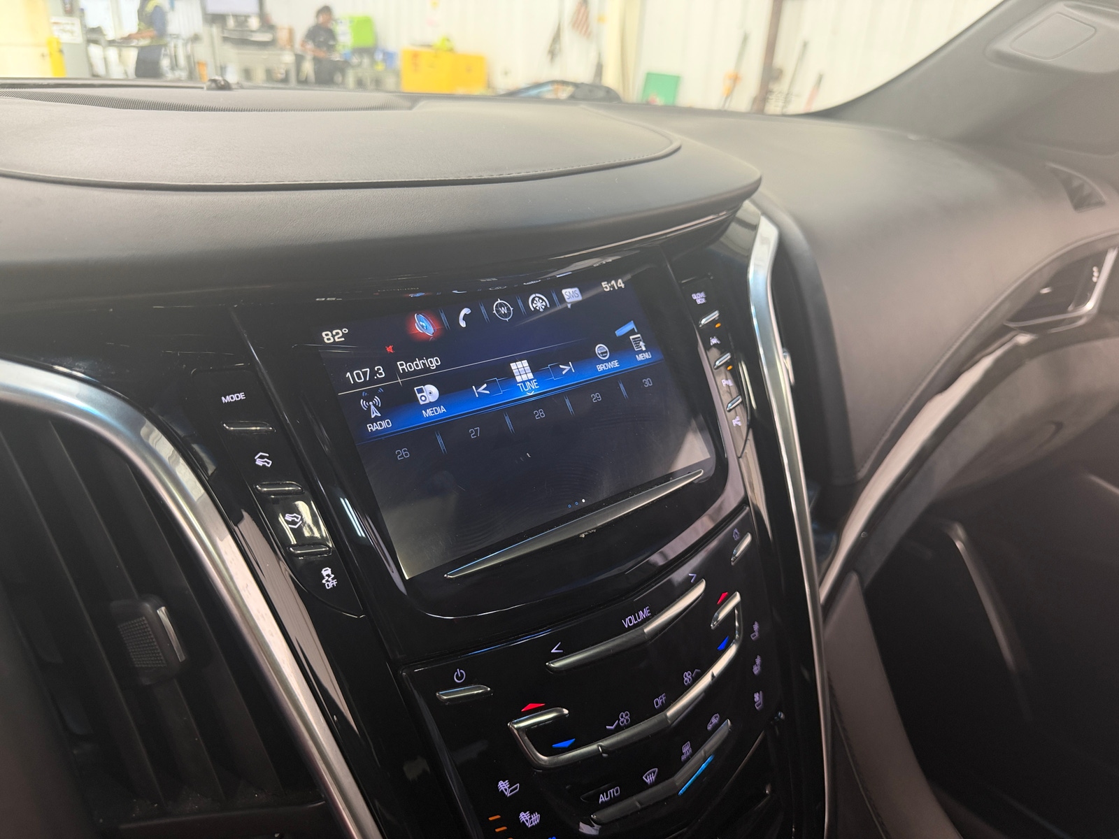 Thumbnail: 2019 Cadillac Escalade - 3