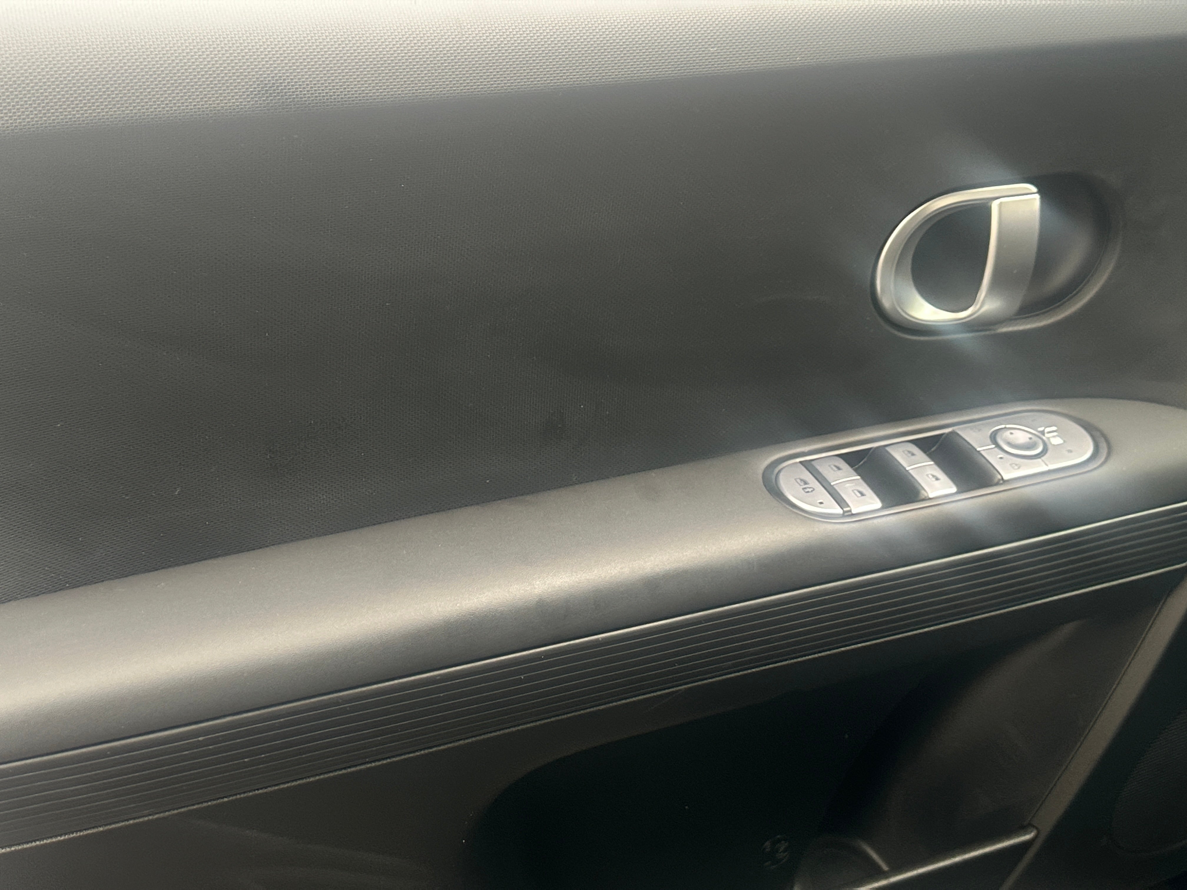 Used 2024 Hyundai IONIQ 5 SEL with VIN KM8KNDDF5RU286140 for sale in Oak Creek, WI