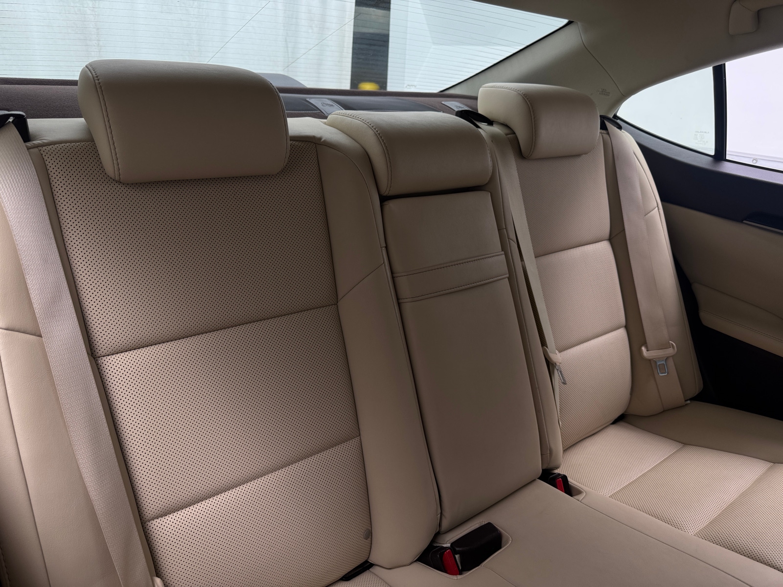 Thumbnail: 2017 Lexus ES - 5