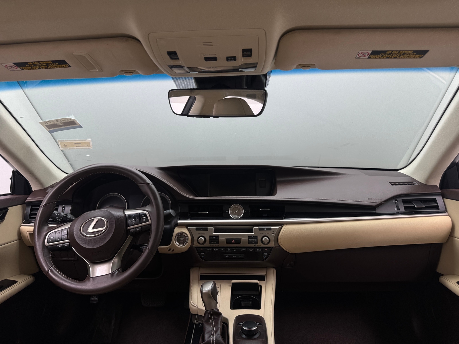 Thumbnail: 2017 Lexus ES - 2