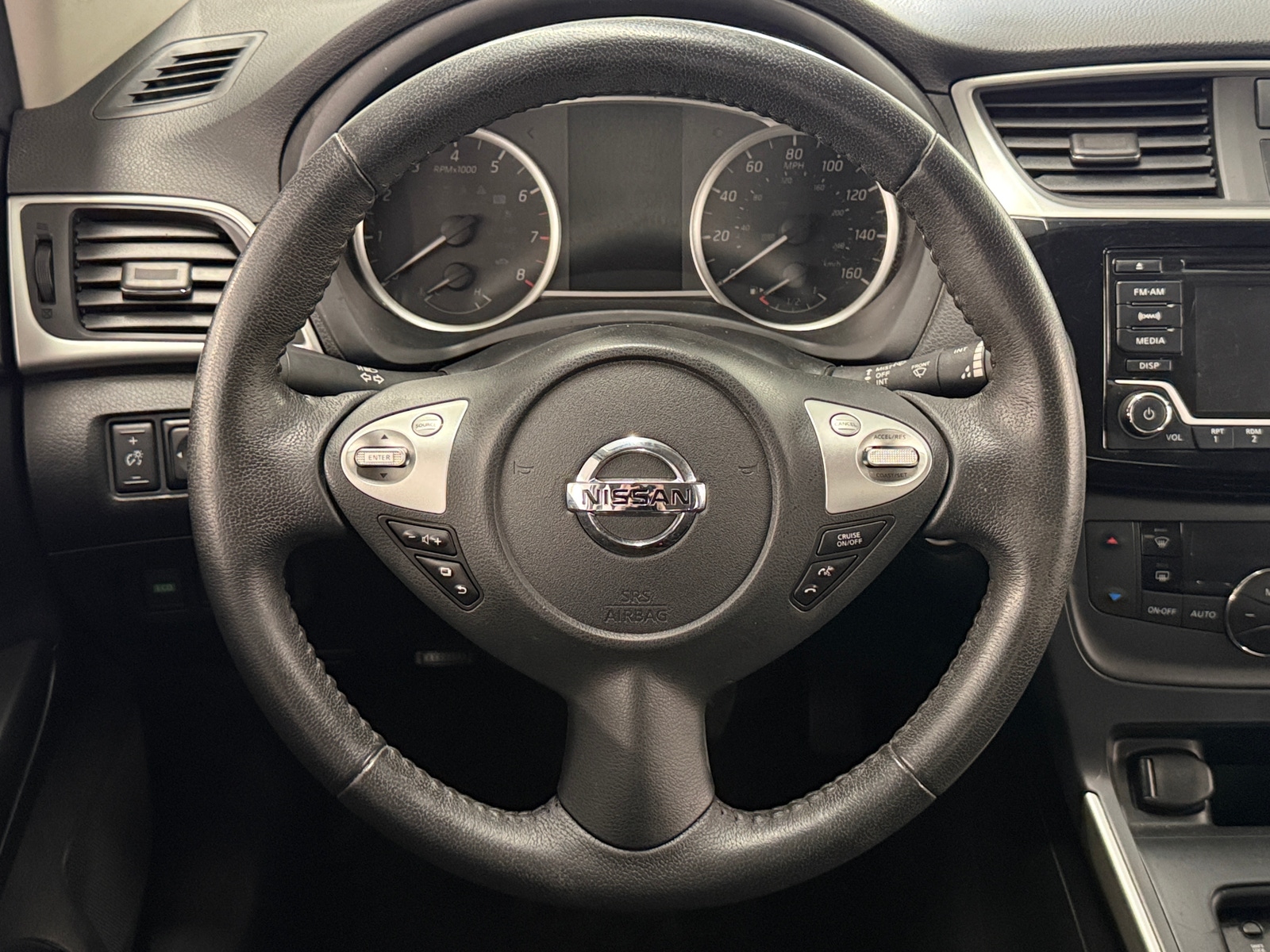 Thumbnail: 2018 Nissan Sentra - 5