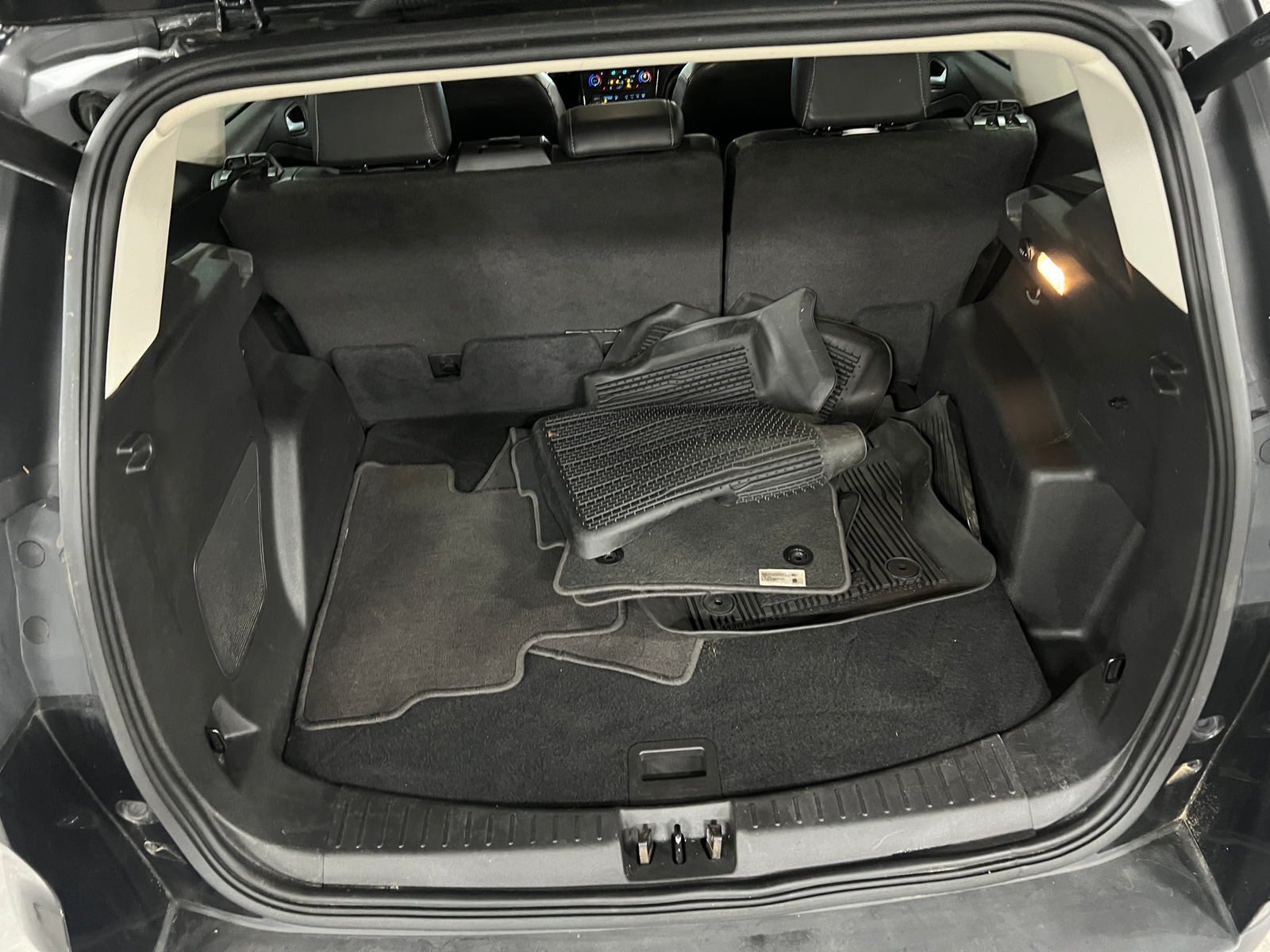 Thumbnail: 2019 Ford Escape - 6