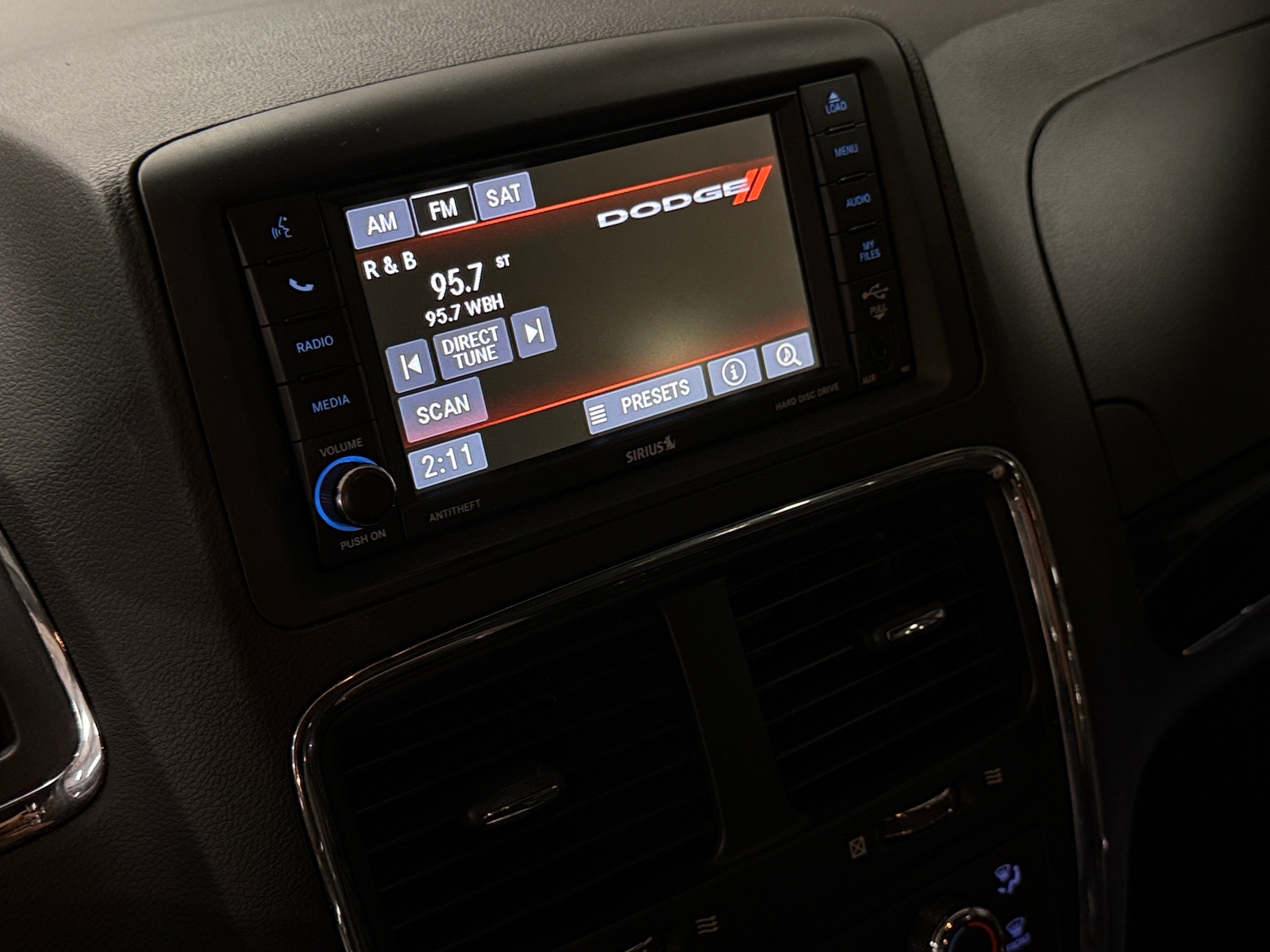 Thumbnail: 2019 Dodge Grand Caravan - 3