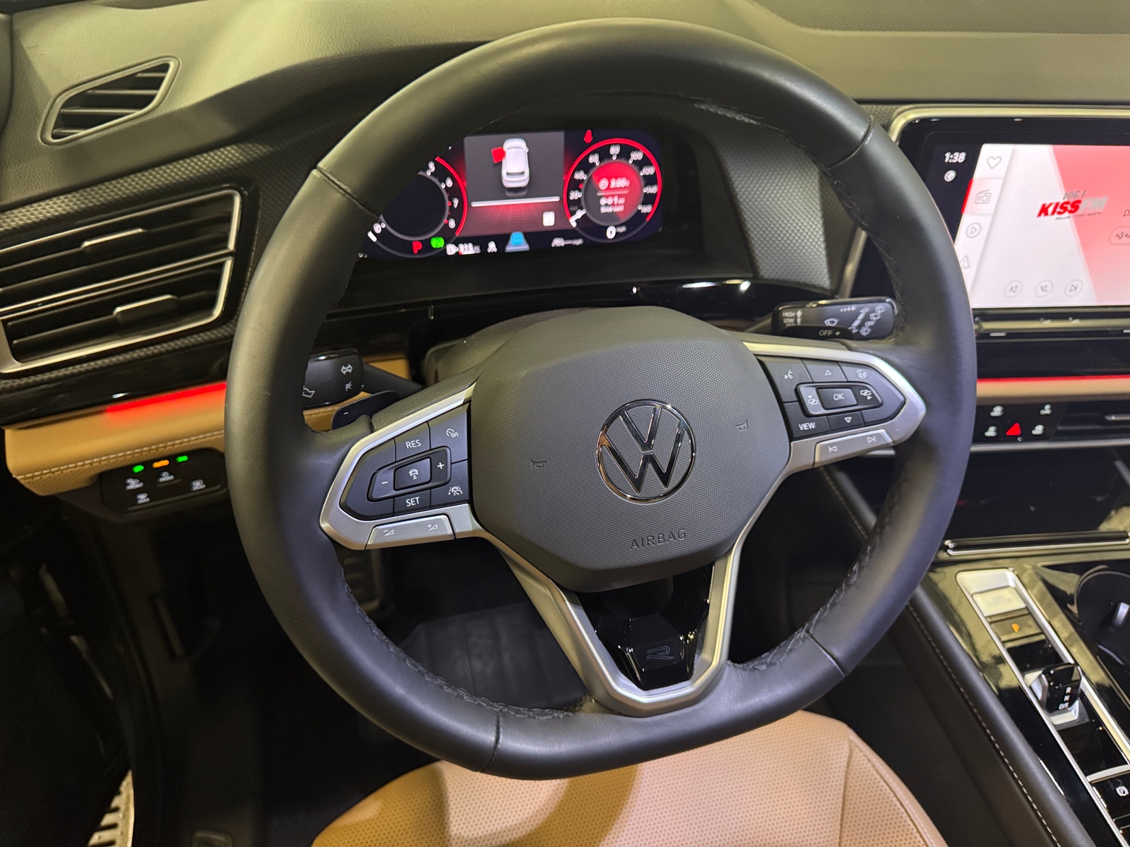 Thumbnail: 2025 Volkswagen Atlas - 4