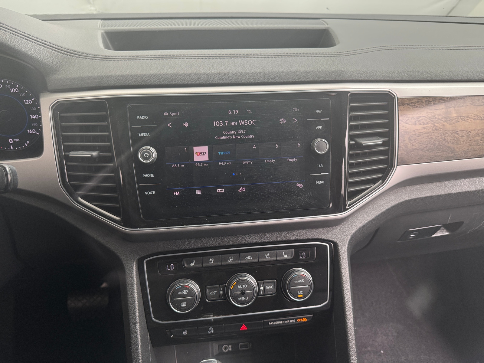 Thumbnail: 2018 Volkswagen Atlas - 3