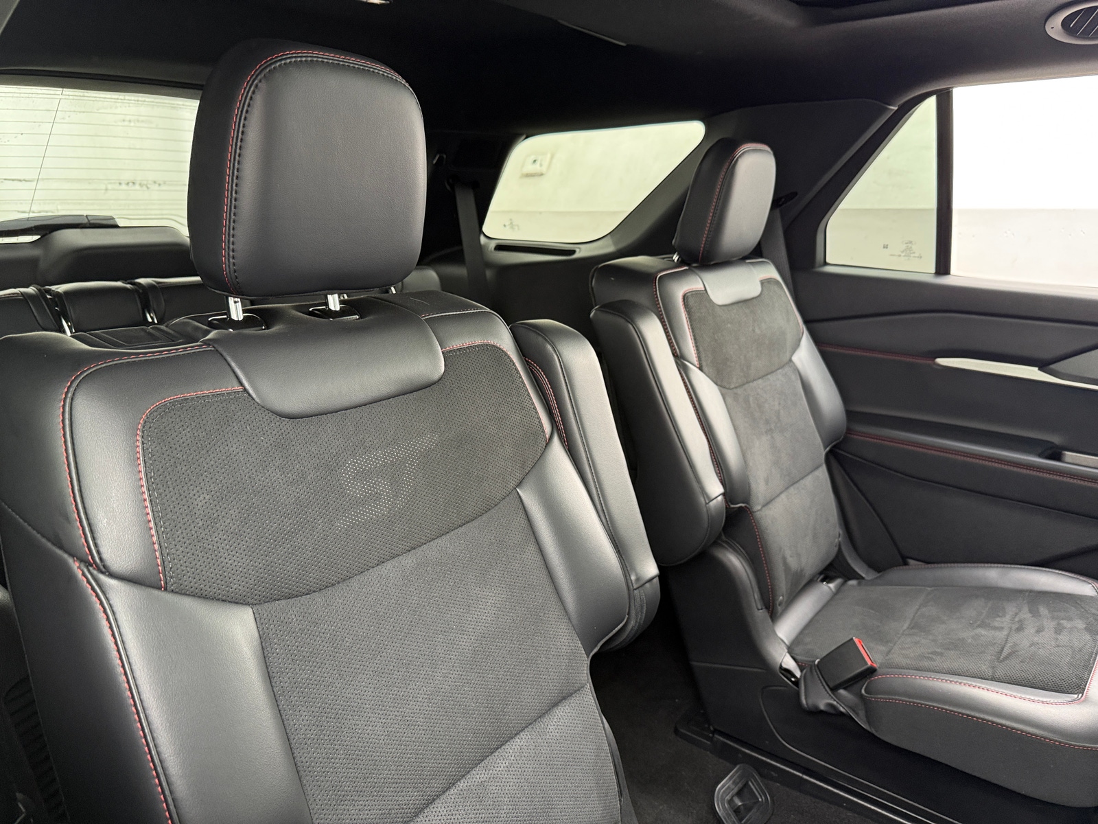Thumbnail: 2025 Ford Explorer - 6