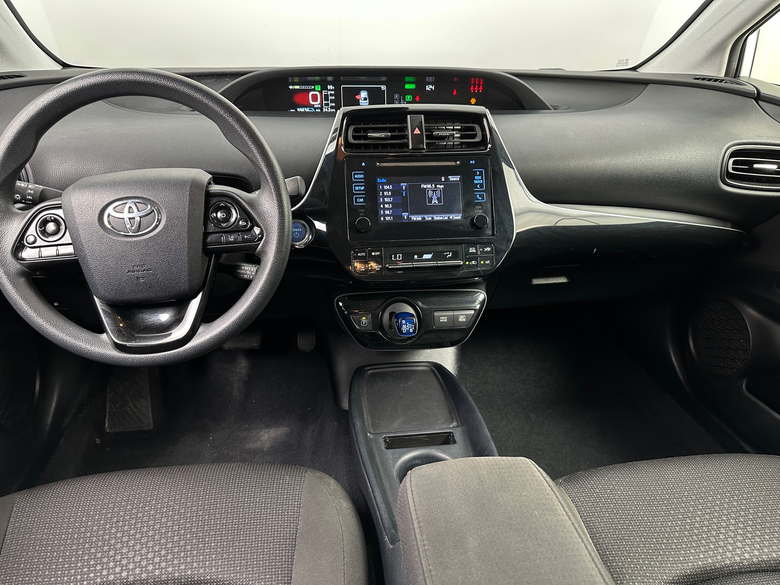 Thumbnail: 2019 Toyota Prius - 3