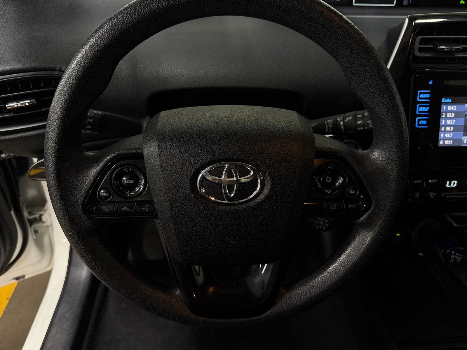 Thumbnail: 2019 Toyota Prius - 5