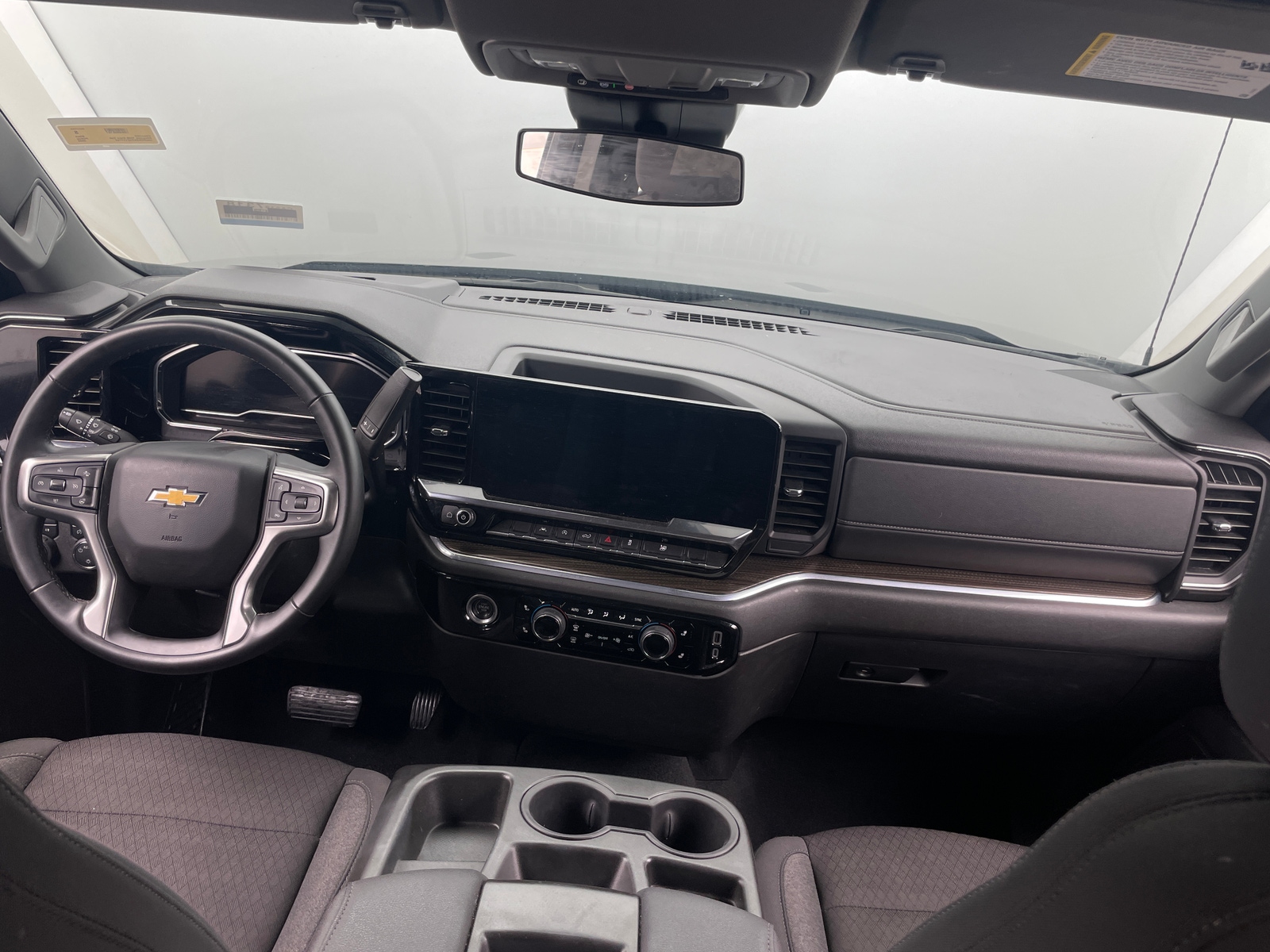 Thumbnail: 2024 Chevrolet Silverado 1500 - 3