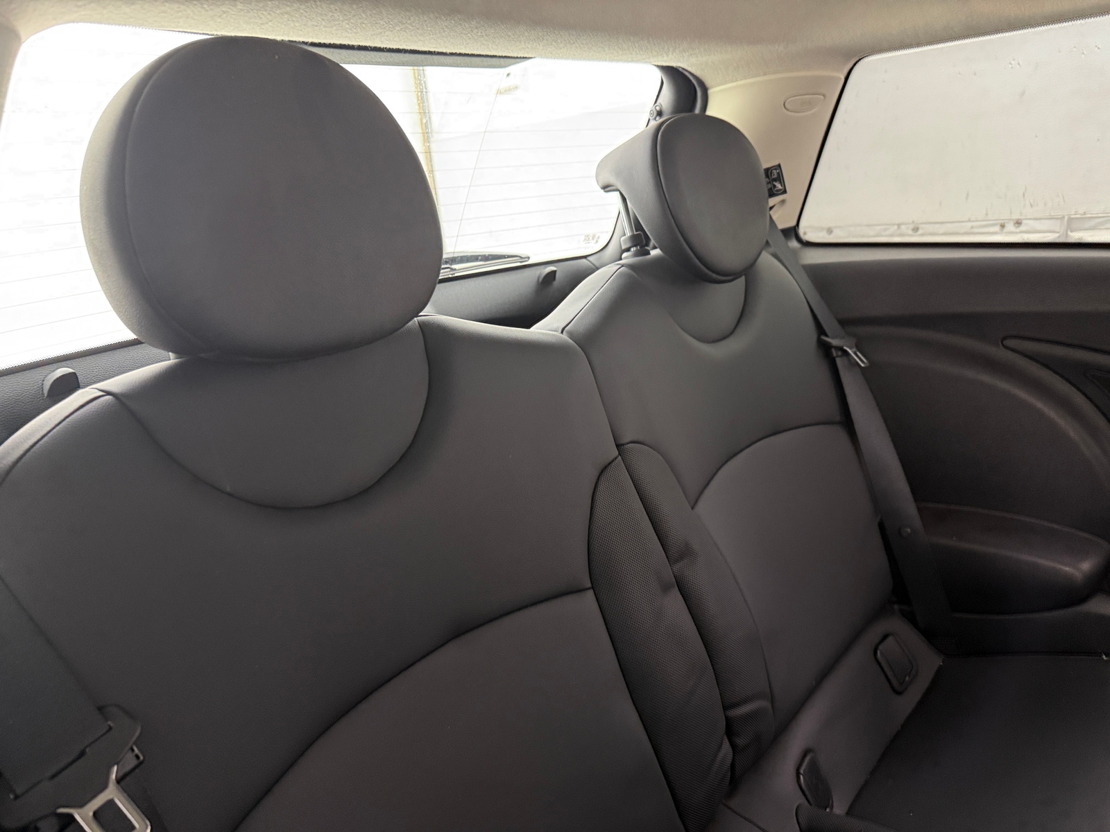 Thumbnail: 2013 MINI Cooper Hardtop - 4