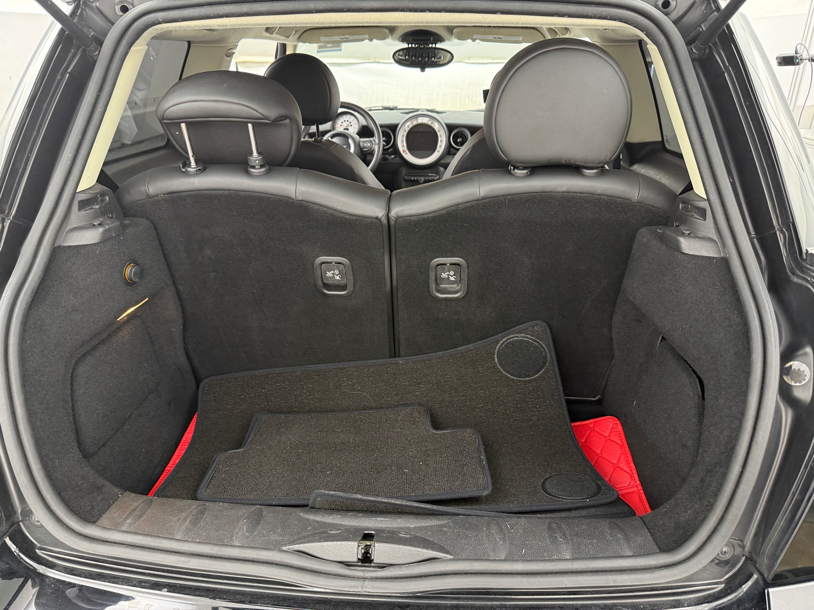 Thumbnail: 2013 MINI Cooper Hardtop - 5