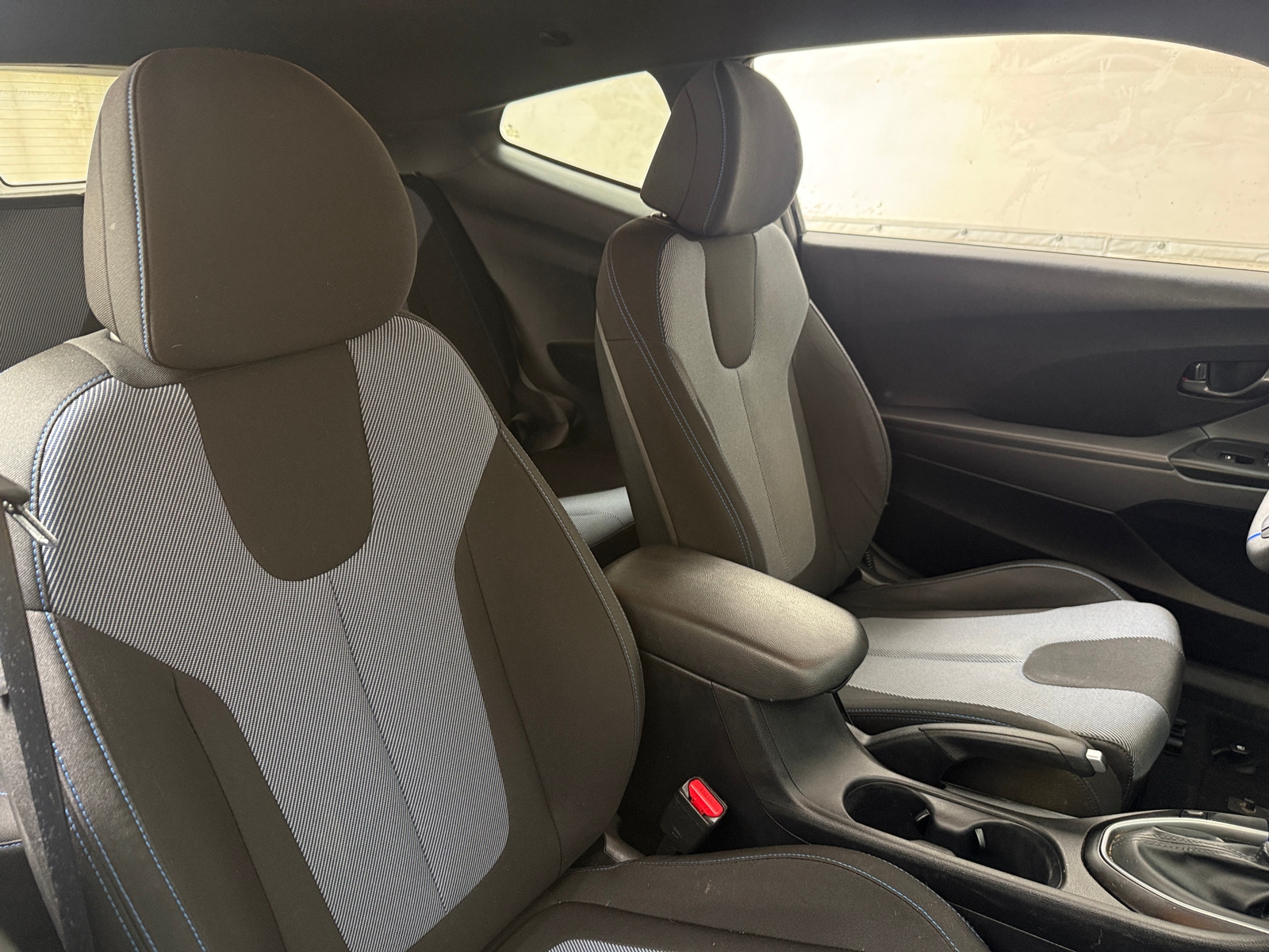 Thumbnail: 2020 Hyundai Veloster - 2
