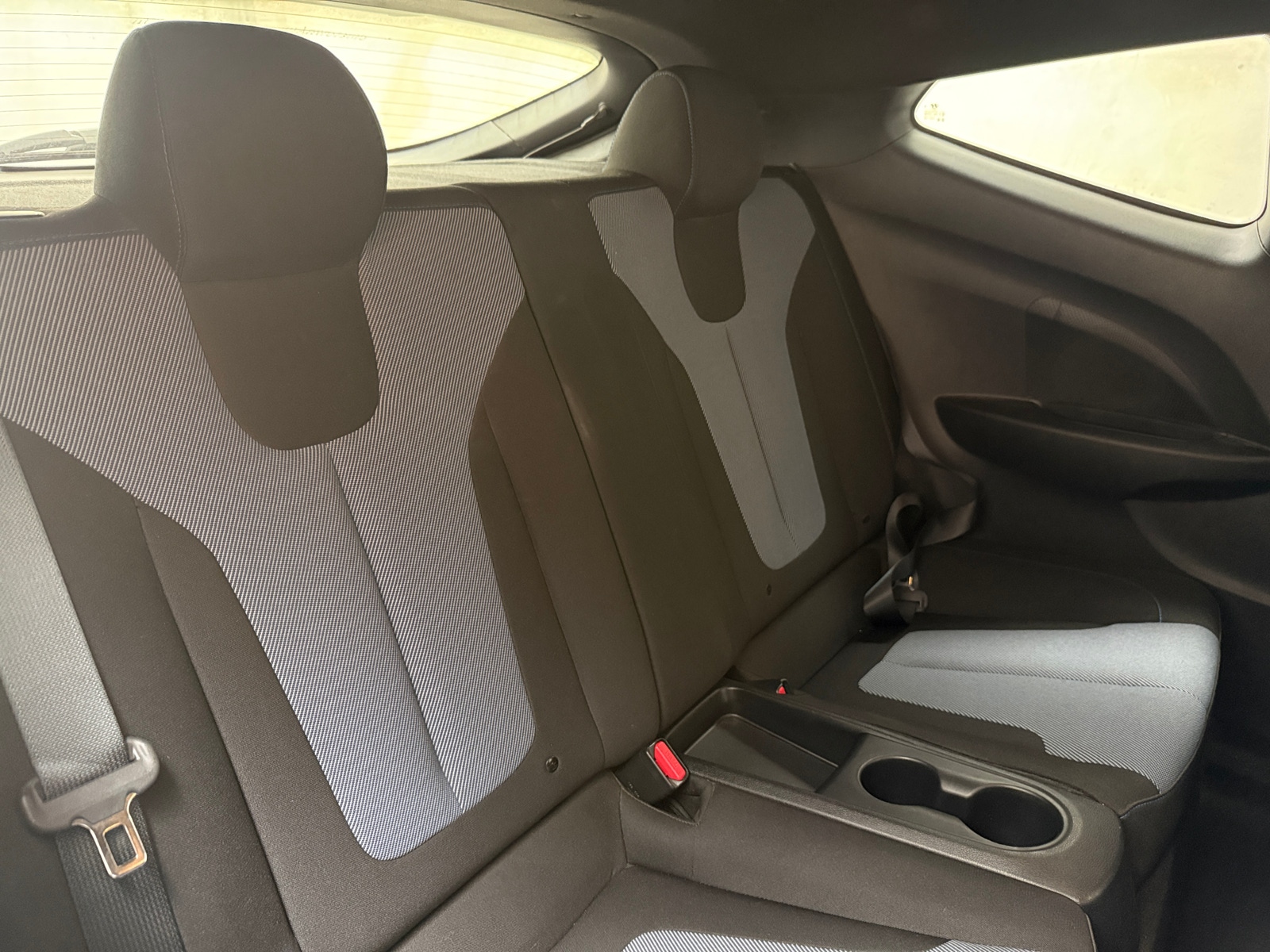 Thumbnail: 2020 Hyundai Veloster - 6