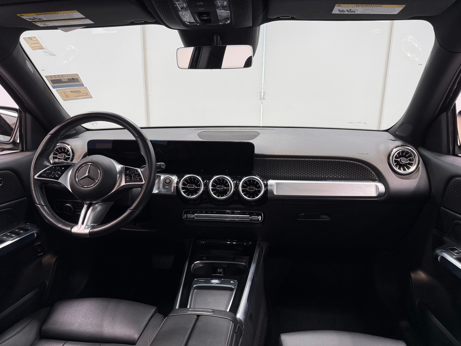 Thumbnail: 2025 Mercedes-Benz GLB - 2