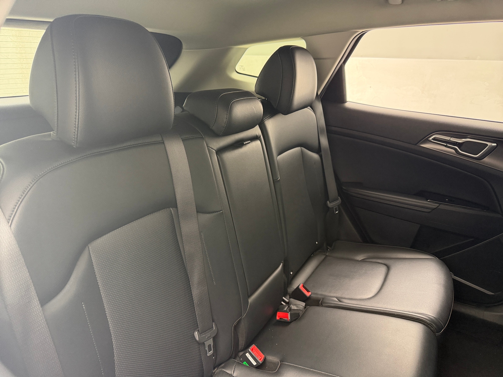 Thumbnail: 2023 Kia Sportage - 5