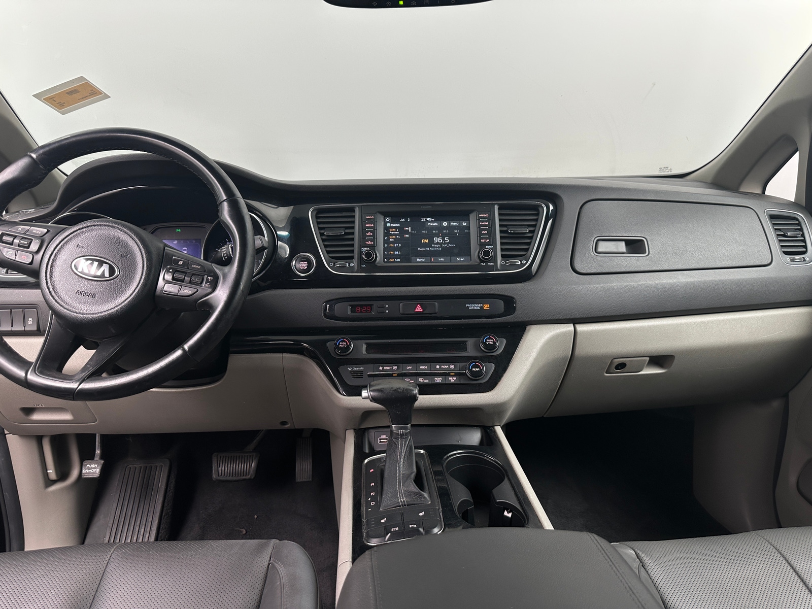 Thumbnail: 2017 Kia Sedona - 2