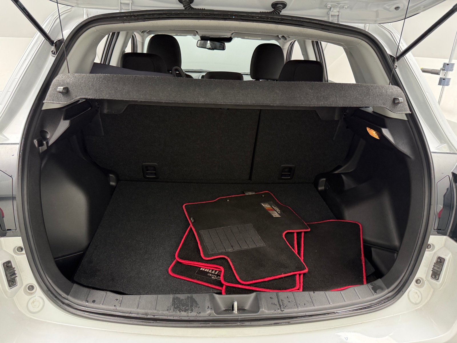 Thumbnail: 2024 Mitsubishi Outlander Sport - 7