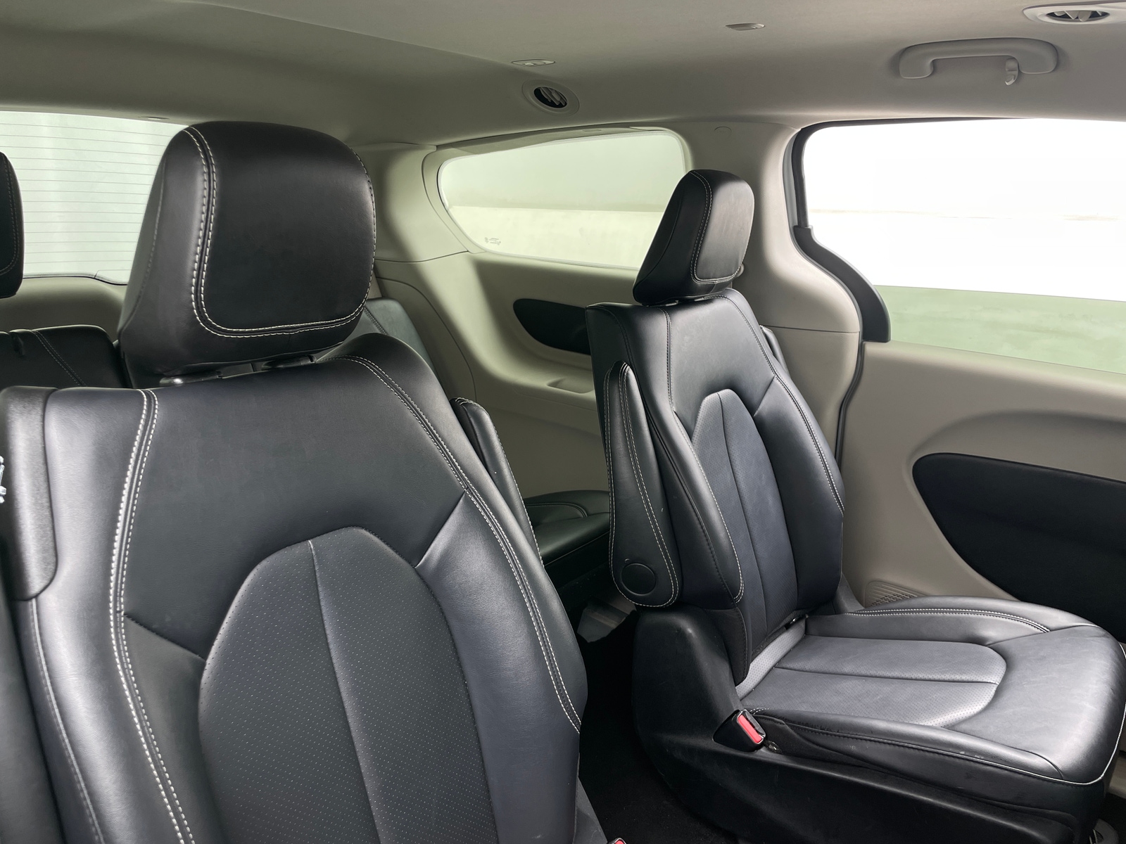 Thumbnail: 2024 Chrysler Pacifica - 5