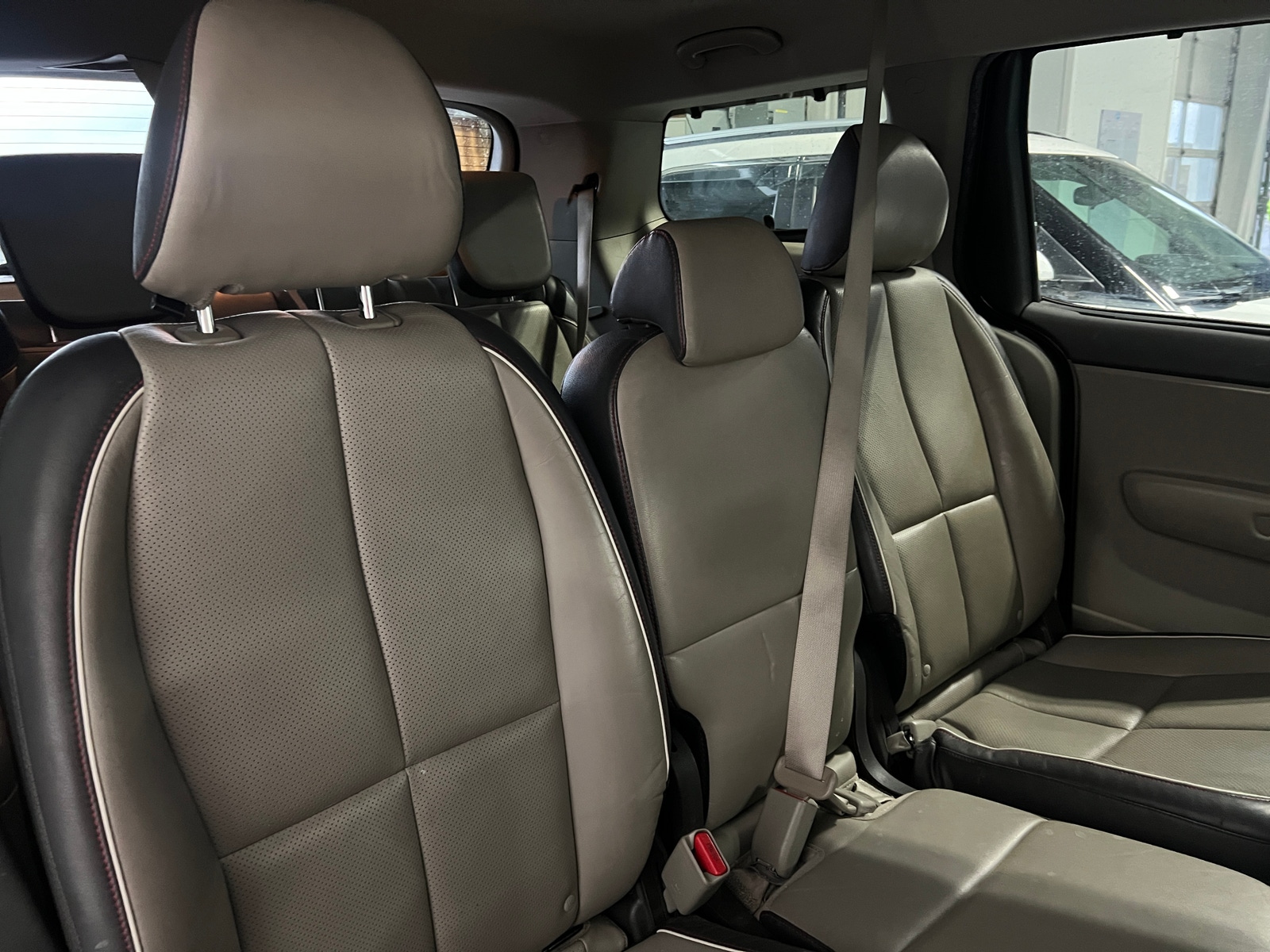 Thumbnail: 2017 Kia Sedona - 5